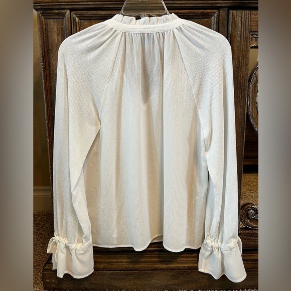 CeCe NWOT long sleeve white blouse Sz M fall winter work casual dinner - Picture 4 of 5